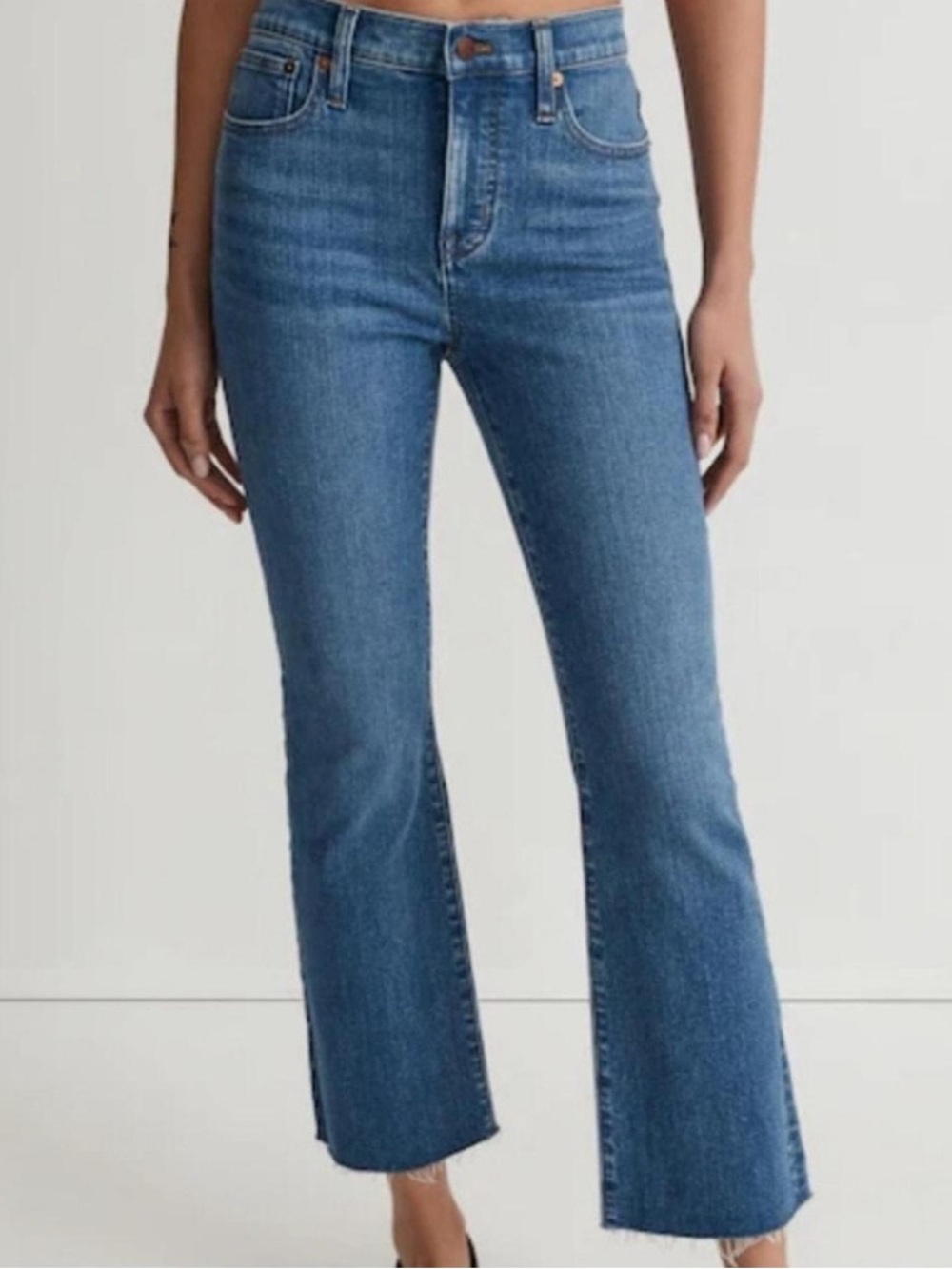 Madewell Mid-Rise Kick Out jeans size 27